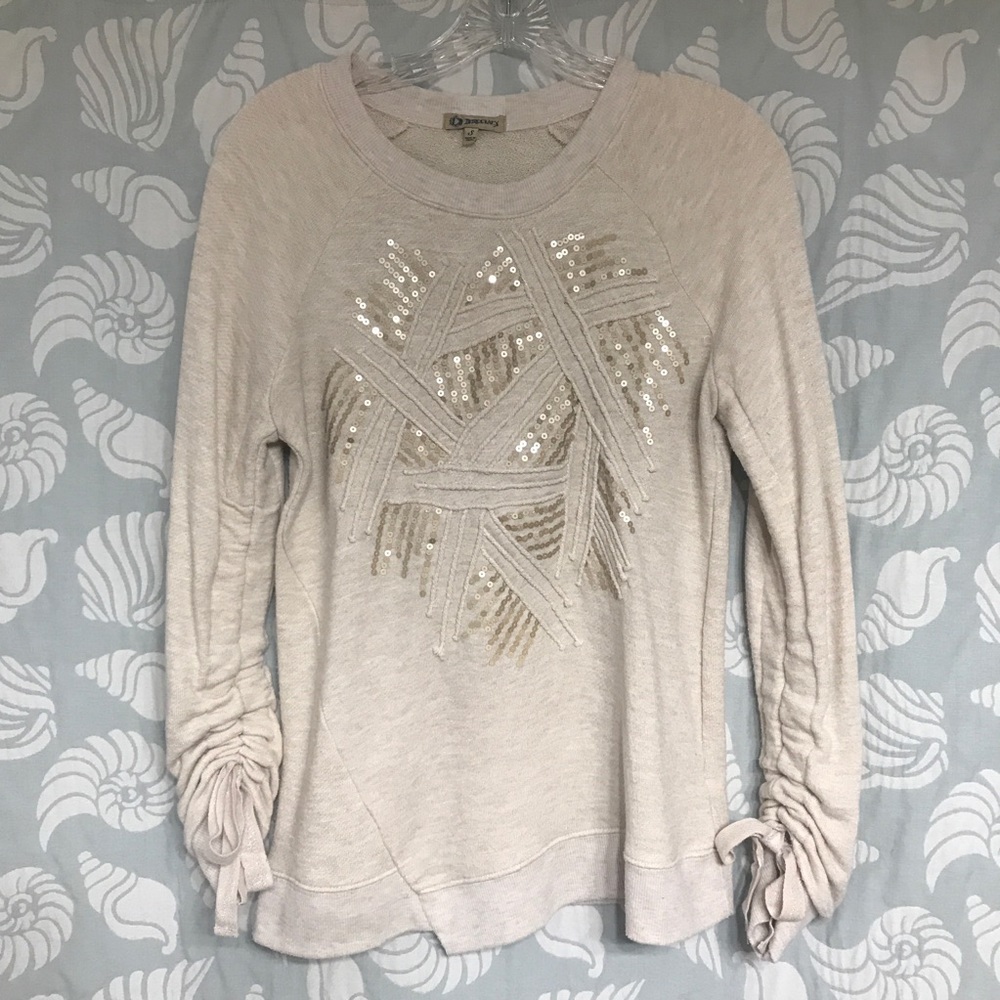 Democracy | Oatmeal top w/golden shimmer.
